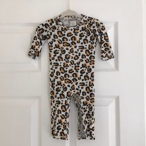 SpearmintLOVE Leopard print bamboo bodysuit 3-6 mo